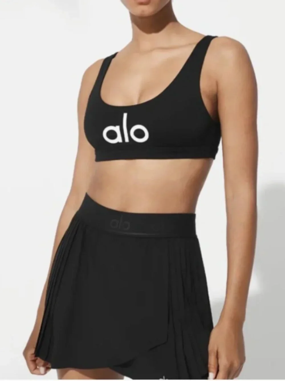 ALO Yoga Ambient Logo Bra NWT